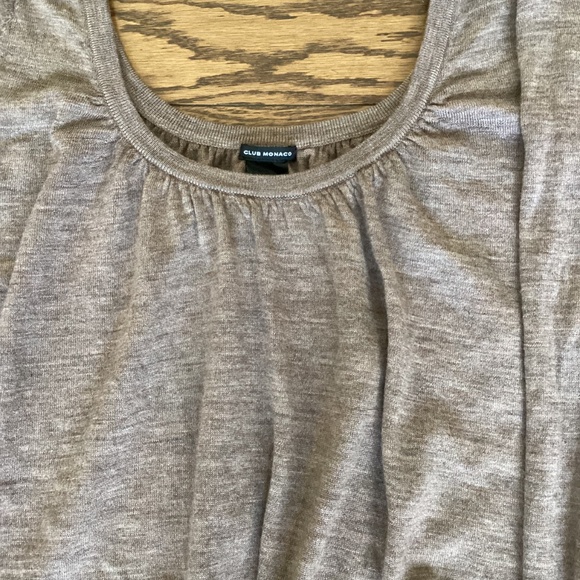 Club Monaco 100 % fine wool sweater - Picture 7 of 8